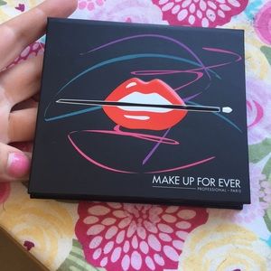 Makeup Forever Artist Shadow palette.